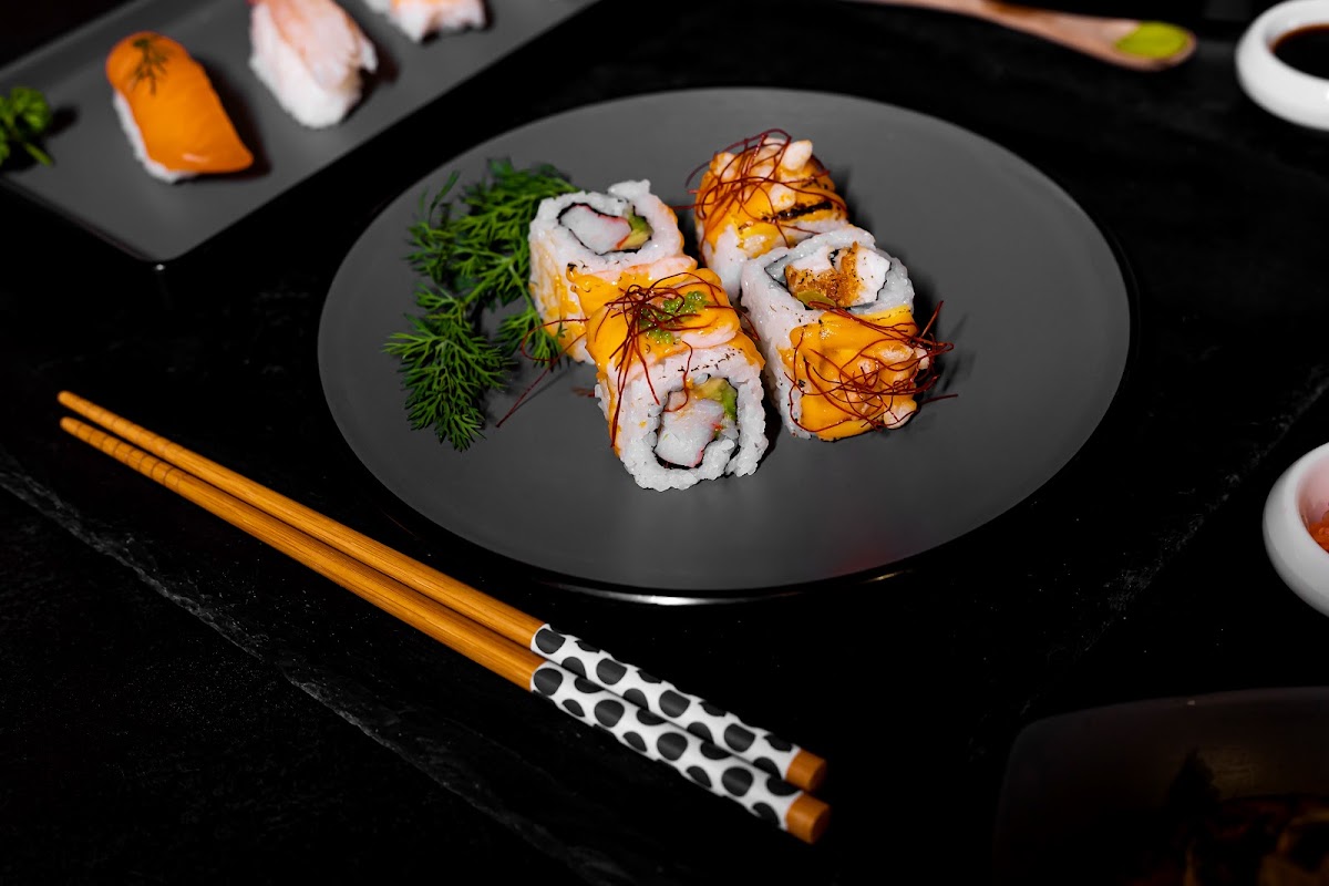 Momoto World Square-4